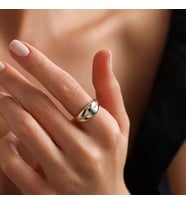 Emerald Taşlı Altın Yüzük (Çok Renkli)