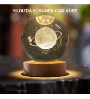 Sarı LED'li Dekoratif Cam Küre Kız Figürlü Ahşap Standlı