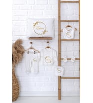 Pia Baby Premium %100 Pamuk İsme Özel Kız Bebek Hediye Seti Zıbın Yastık Kılıfı 5049-06 (Ekru)