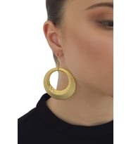 Kadın Altın Renk Kaplama Sallantılı Daire Küpe