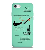Apple iPhone 8 Uyumlu Lansman Kılıf Sneakers Tasarımlı Altı Kapalı İçi Kadife Kaplı Silikon Kapak (Şeffaf)