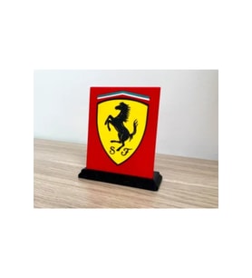 Ferrari Logolu Masa Dekoru Yarış Tutkunlarına Özel