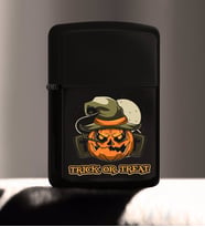 BK Gift Halloween Trick or Treat Tasarımlı Renkli Baskılı Siyah Benzinli Metal Çakmak-1