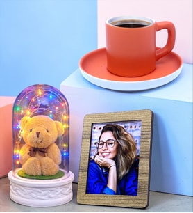 Renkli Led Işıklı Fanuslu Turuncu Kahve Fincanlı Kişiye Özel Hediye Seti (Model 4)