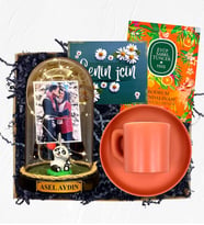 İsimli Fotoğraflı ve Işıklı Fanus & Turuncu Kahve Fincanı  Kişiye Özel Premium Set (Model 8)