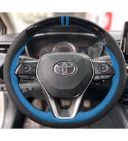 Toyota Yaris Cross Dikme Direksiyon Kılıfı Parlak Siyah Mavi Detaylı Mavi Çift Yüzük ve Dikiş 2020-2026