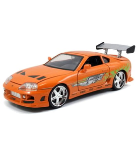 1995 Model Aracı ve Figürü