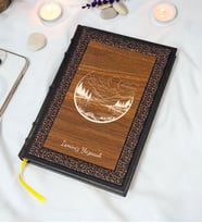 Manzara Desenli Termo Deri + Ahşap Anı Defteri - Çizgili Defter - Hediyelik (17x24 cm- 320 Sayfa)