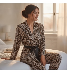Kadın Giyim Uzun Kollu Leopar Desen Sabahlık Takımı BB2665