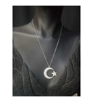 Ay Yıldız Türk Bayrağı Zirconia Taşlı 925 Gümüş • Sevgiliye • Eşe • Anneye Hediye Kolye