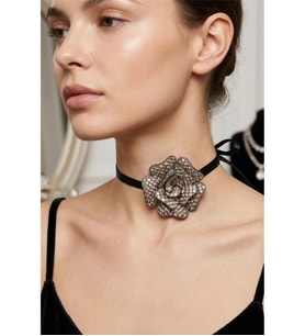KARE PARLAK TAŞLI ÇİÇEK CHOKER KOLYE