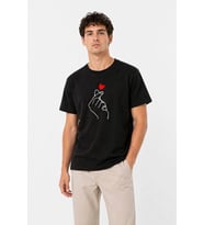 Minimalist Kore Aşk Temalı Parmak Kalp Baskılı Erkek Tişört - %100 Pamuklu Yazlık T-Shirt