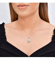 0,86 Karat Pırlanta Baget Kolye (Beyaz)