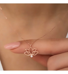 Lotus Çiçeği Figürlü Kolye-925 Ayar Gümüş