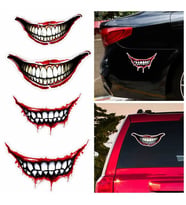 Tehlikeli Dişler Sticker Yapıştırması 19 CM