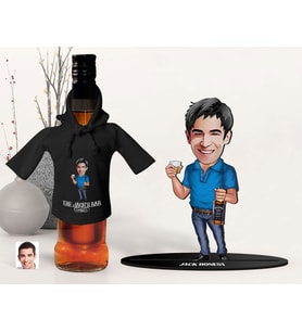 BK Gift Kişiye Özel Karikatürlü 3D Ahşap Biblo ve Siyah Mini İçki Şişesi Tişörtü Hediye Seti, Arkadaşa Hediye, Sevgiliye Hediye-10