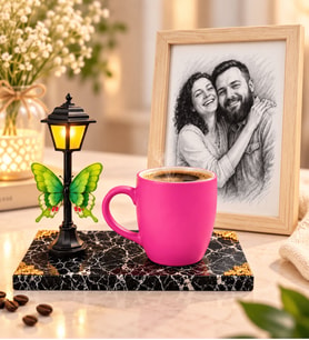 Kişiye Özel Karakalem Fotoğraflı Ahşap Çerçeve ve Sokak Lambalı Pembe Kupa Seti
