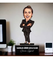 Kişiye Özel Başarı Abidesi Çalışan Kadın Karikatürlü Biblo