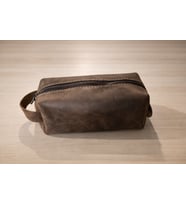 Deriva Çok Amaçlı Deri Erkek El Çantası – Fermuarlı Organizer (20×9×9 cm) (Kahverengi-Multı)