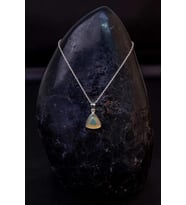Opal Taşı Kolye (925 Ayar Gümüş Aparat ve Zincirli) (Karışık)