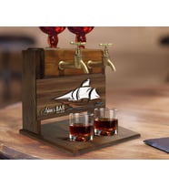 BK Gift Kişiye Özel Kabartma Gemi Tasarımlı Çift Musluklu Doğal Ahşap İçki Standı-3, İçki Standı, Doğum Günü Hediyesi, Ev Hediyesi, Erkek Hediye