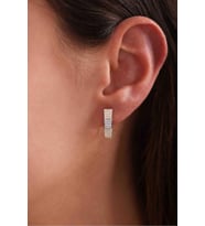 Trend Beyaz Altın Detaylı İkonik Serpenti Yılan Taşlı Küpe
