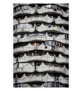 Brutalist Mimari: Kişinev'deki Romanita Kulesi, Moldova Tablo Ahşap Poster Dekoratif