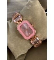 Özel Saat Kutulu Pembe Rose Gold Renk Metal Kordonlu Kadın Kol Saati Zarif Sürpriz Yılbaşı Son Moda Hediye Sevgiliye Anneye Ablaya Eşe Hanıma Kardeşe Teyzeye Doğum Günü Yıl Dönümü Hediyesi Arkadaşa Dosta