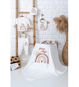 Pia Baby Premium İsim Baskılı %100 Pamuk Battaniye ve 5’li Zıbın Takımı Kız Bebek Hediye Seti 5059-04 (Ekru)