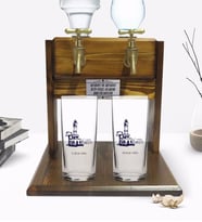 BK Gift Kişiye Özel Renkli Baskılı İzmir Tasarımlı Turistik İkili Rakı Bardağı ve Çift Musluklu Doğal Ahşap Rakı Standı-2 (Model 1)