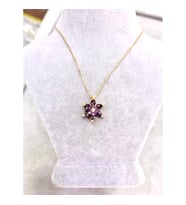 Gökdeniz 925 Mor Taşlı Lotus Çiçeği Gümüş Kadın Kolye Özel Gün Hediyesi
