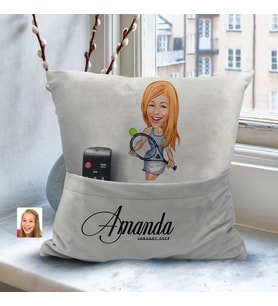 BK Gift Kişiye Özel Tenis Oyuncusu Karikatür Tasarımlı Organizer Kumanda ve Atıştırmalık Cepli Gri Kırlent Yastık-1 Arkadaşa Hediye, Cepli Yastık