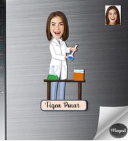 Kişiye Özel Kimyacı Kadın Ahşap Magnet -1
