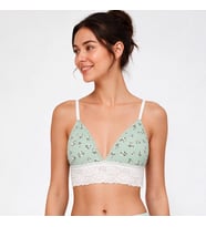 Kadın Pamuklu Bohçalık Çeyizlik Ve Hediyelik Pointel Çiçek Desenli Ribana Kumaş Dantel Detaylı Bralet BB2763