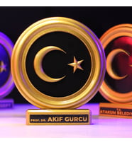 Kişiye Özel İsimlikli Türk Bayrağı Temalı El Yapımı Premium Hediyelik Obje (Gold)