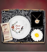 Kişiye Özel Papatya Kolye&Kişiye Özel Fincan&Papatya Mum&Türk Kahvesi Hediye Seti