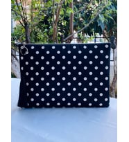 Siyah Beyaz Puantiyeli Clutch Çanta
