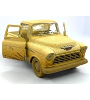 1955 Chevy Stepside Pick - Up (Çamurlu) - Çek bırak 5inch. Lisanslı Model Araba, Oyuncak Araba 1:32