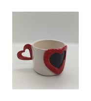 Seramik Mug Kabartmalı Kalp Figürlü El Yapımı Kupa Bardak (Kırmızı-Beyaz)