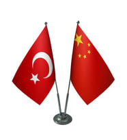 Masa Üstü Çin Bayrağı Türk Bayrağı İkili Krom Direk Masa Bayrak Seti