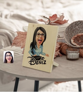 BK Gift Kişiye Özel İsimli Kadın Patron Karikatürlü Dekoratif Ahşap Çerçeve Model 5