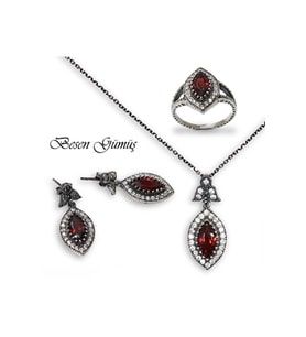Oval Kırmızı Taşlı Otantik Gümüş Set