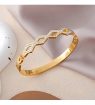 Yeni Trend Prizma Zirkon Taş İşlemeli,  Çelik Üzeri Gerçek  Altın Kaplama, Kelepçe Bileklik 2 Renk (Gold)