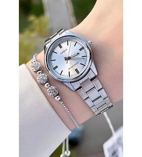 Casio CSISTE59 Gümüş Renk Hediye Paketli Kadın Kol Saati ve Bileklik