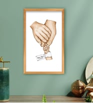 BK Gift Kişiye Özel Renkli El Ele Tutuşan Aile Tasarımlı Ahşap Çerçeveli Tablo-7 40x25cm, Anneye Hediye, Aile Hediyesi