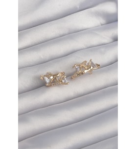 Pirinç Gold Renk İri Zirkon Taşlı Kıvrımlı Minimal Kelebekli Halka Küpe 5886 - SSSSSS3675-3