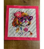 24X23 CM TAŞ İŞLEME KABARTMA ÇİÇEKLİ GÖZLÜKLÜ KÖPEK ARMA YAMA DİKİŞ HOBİ AKSESUARI (Pembe)