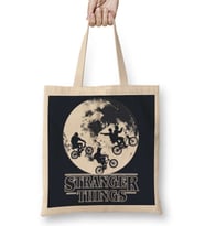 Stranger Things 01 Bez Çanta Uzun Saplı