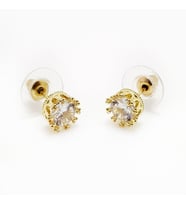 1 Carat Kral Tacı Motifli Gold Tek Taş Bayan Küpe df09sr