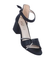Byn Ayışığı By23 Siyah Cilt Kadın 6Cm Topuklu Sandalet